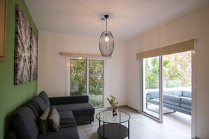 奢華公寓 | 起居區 | 43-吋平面電視、有線頻道、智慧型電視