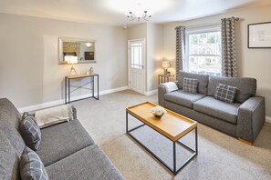 House | Living area | Flat-screen TV - Princess Place Townhouse (Whitby)