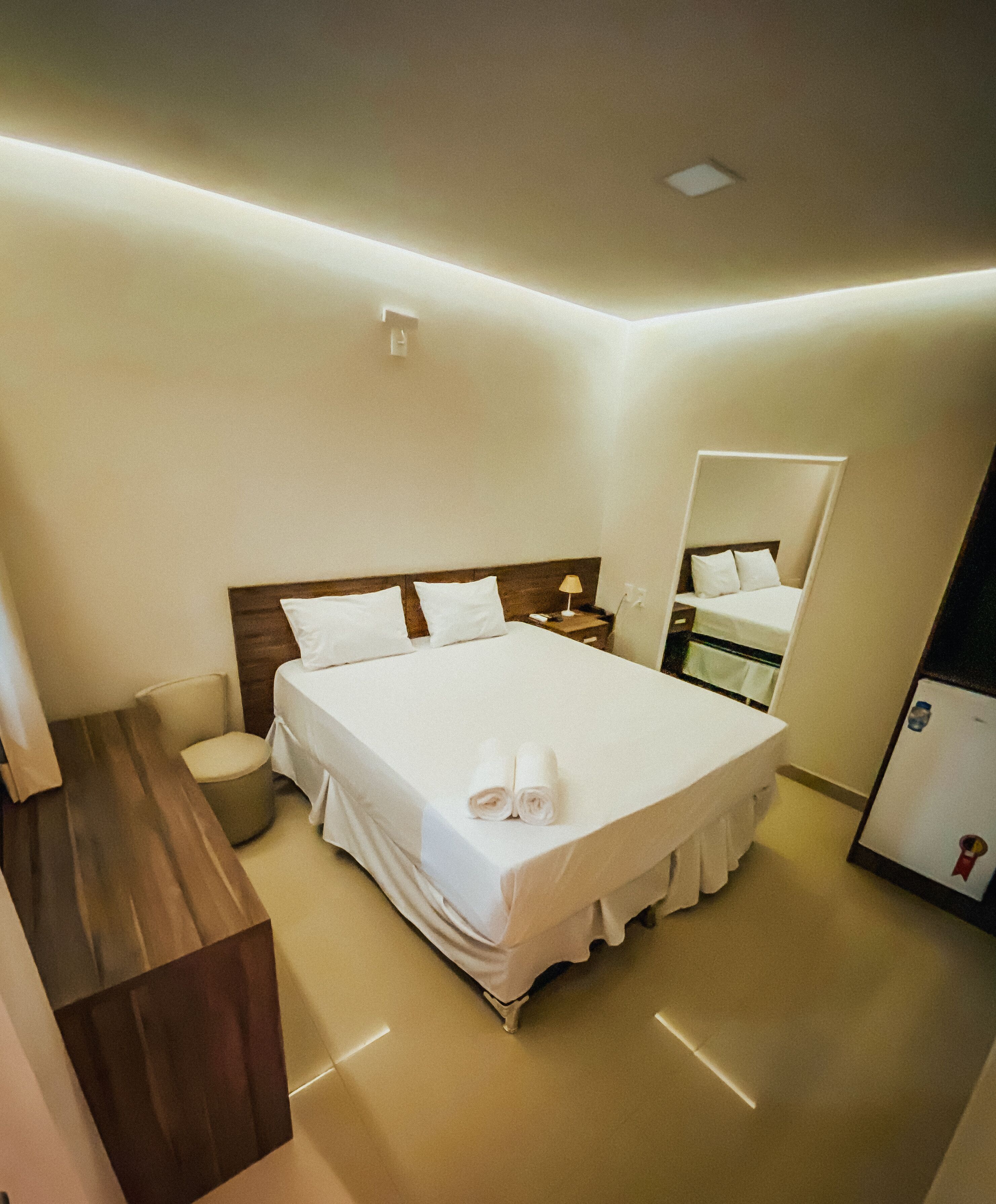 standard room | desk, free wifi, bed sheets