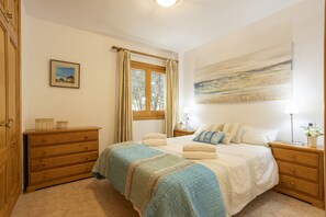 3 bedrooms, iron/ironing board, free WiFi, bed sheets - Playa de Los Pinos (Puerto de Alcudia)