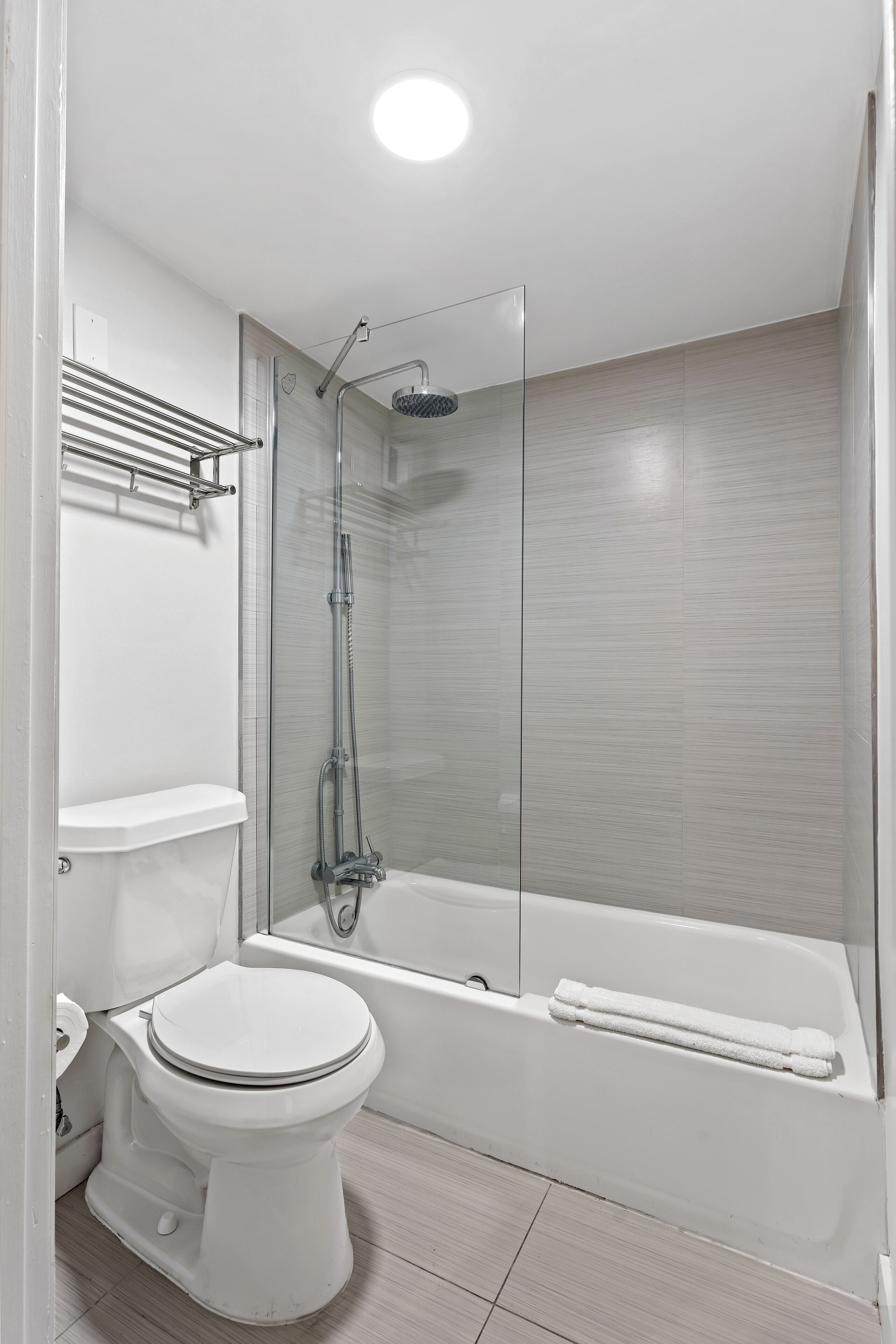 Photo - Travelodge by Wyndham Orlando Lake Buena Vista South