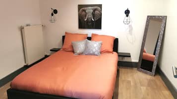 1 bedroom, iron/ironing board, travel crib, WiFi
