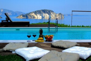 Pool - 3-Bedroom Villa With Private Pool - Sea View - For 6+ Persons (Zakynthos)