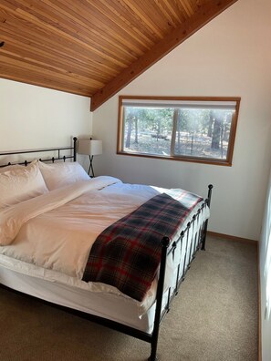 3 dormitorios, tabla de planchar con plancha, wifi y ropa de cama