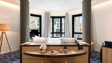 Minibar, in-room safe, desk, laptop workspace