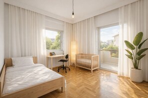 4 bedrooms, desk, soundproofing, iron/ironing board