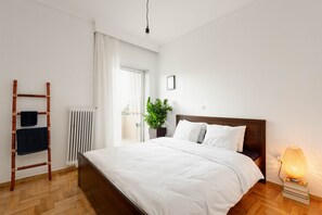 3 Schlafzimmer, Schreibtisch, schallisolierte Zimmer