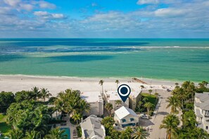 Beach nearby - Charming Suite w/ Shared Pool, High-Speed WiFi - Steps to the Beach (Siesta Key)