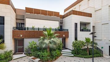 Biệt thự, 3 phòng ngủ | Ngoại thất