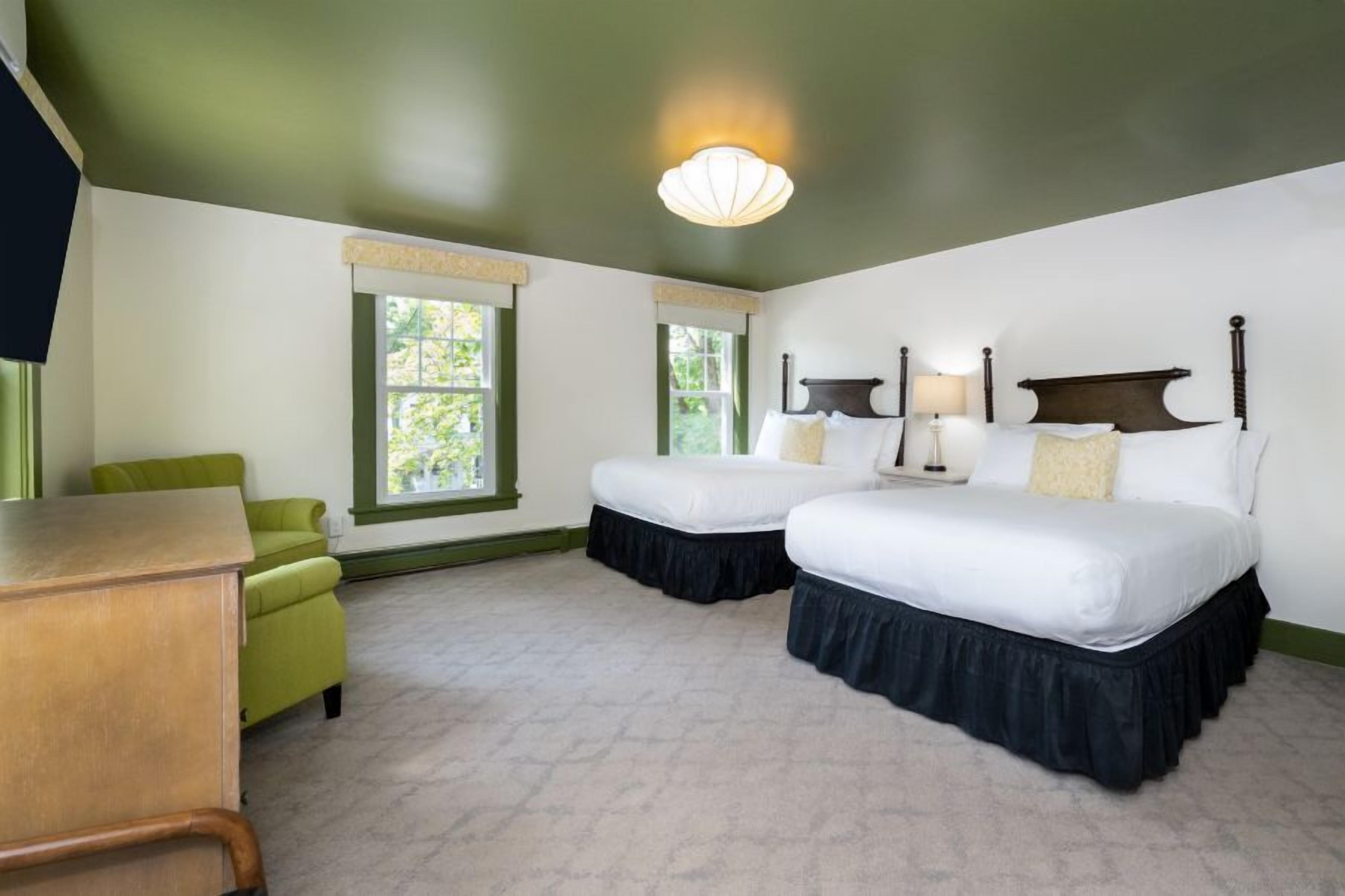 Standard Room, 2 Double Beds, Mobility Accessible | Egyptian cotton sheets, premium bedding, free WiFi, bed sheets