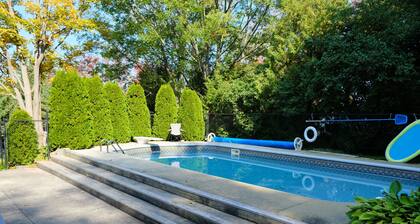 Blue Mountain Cottage on 3 Acres w/Private Pool