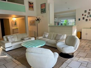 TV, fireplace, DVD player, books - SPACIOUS VILLA 10 PEOPLE WITH HEATED SWIMMING POOL , WIFI, BIKES (moliets et mâa)