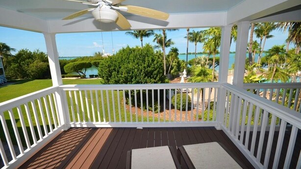 Property grounds - Waterfront villa Family Friendly 2 bedroom  (Duck Key)