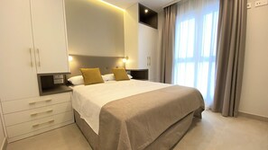 3 bedrooms, iron/ironing board, internet