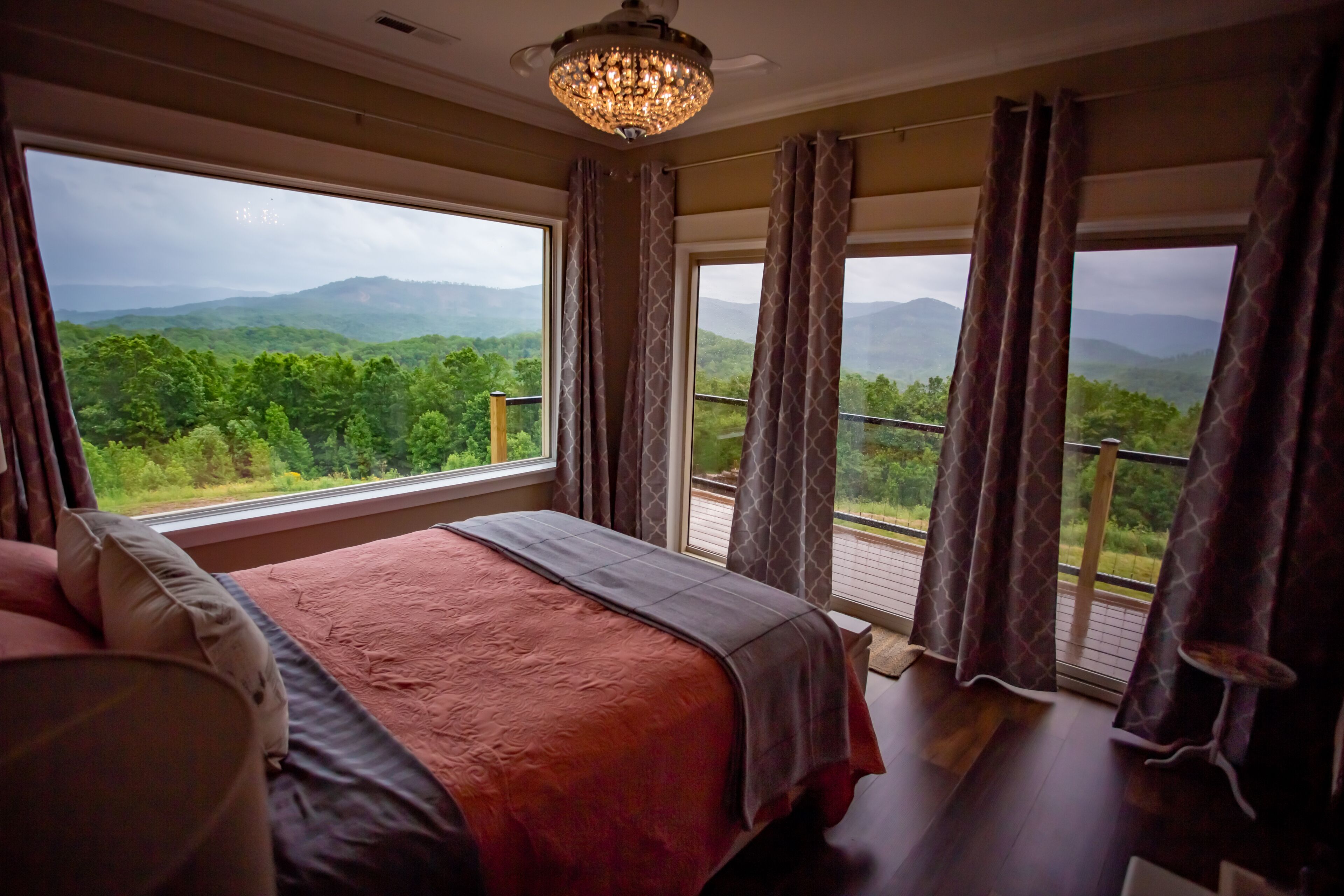 7 عدّة غرف نوم ومكتب ومكواة/لوح كي وواي فاي مجانًا