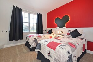 5 slaapkamers, een strijkplank/strijkijzer, wifi, beddengoed