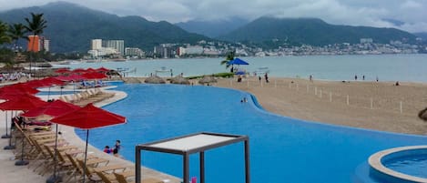 On the beach, free beach cabanas, sun loungers, beach umbrellas