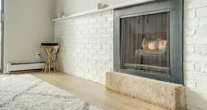 Beautifully remodeled 2 bed 104 Berkley Verona #6