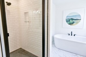 Badewanne, Haartrockner