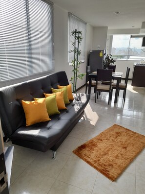 Smart TV - Apartahotel Oferta a 3 Minutos Parque del Cafe (Montenegro)