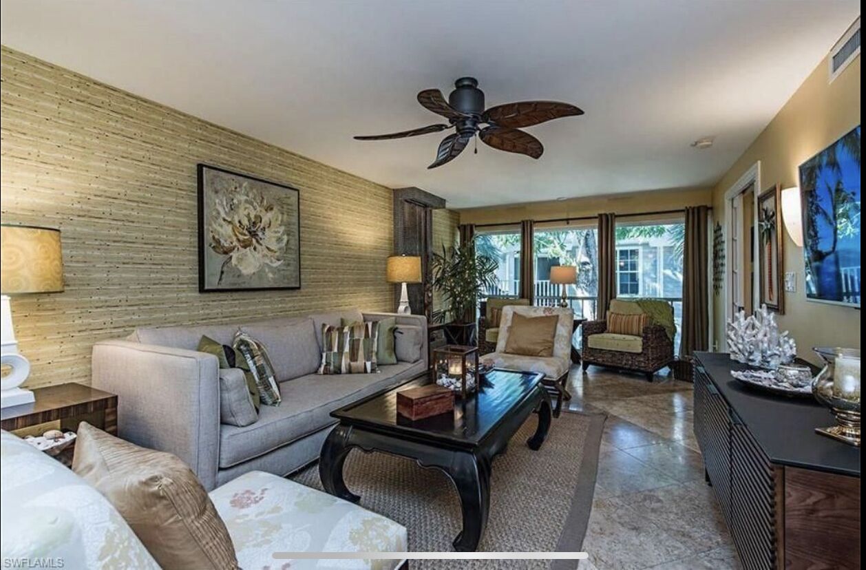 In the heart of Olde Naples, Florida - 2 blocks from beach and 3 from Fifth Ave.