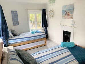 2 bedrooms, desk, iron/ironing board, travel cot