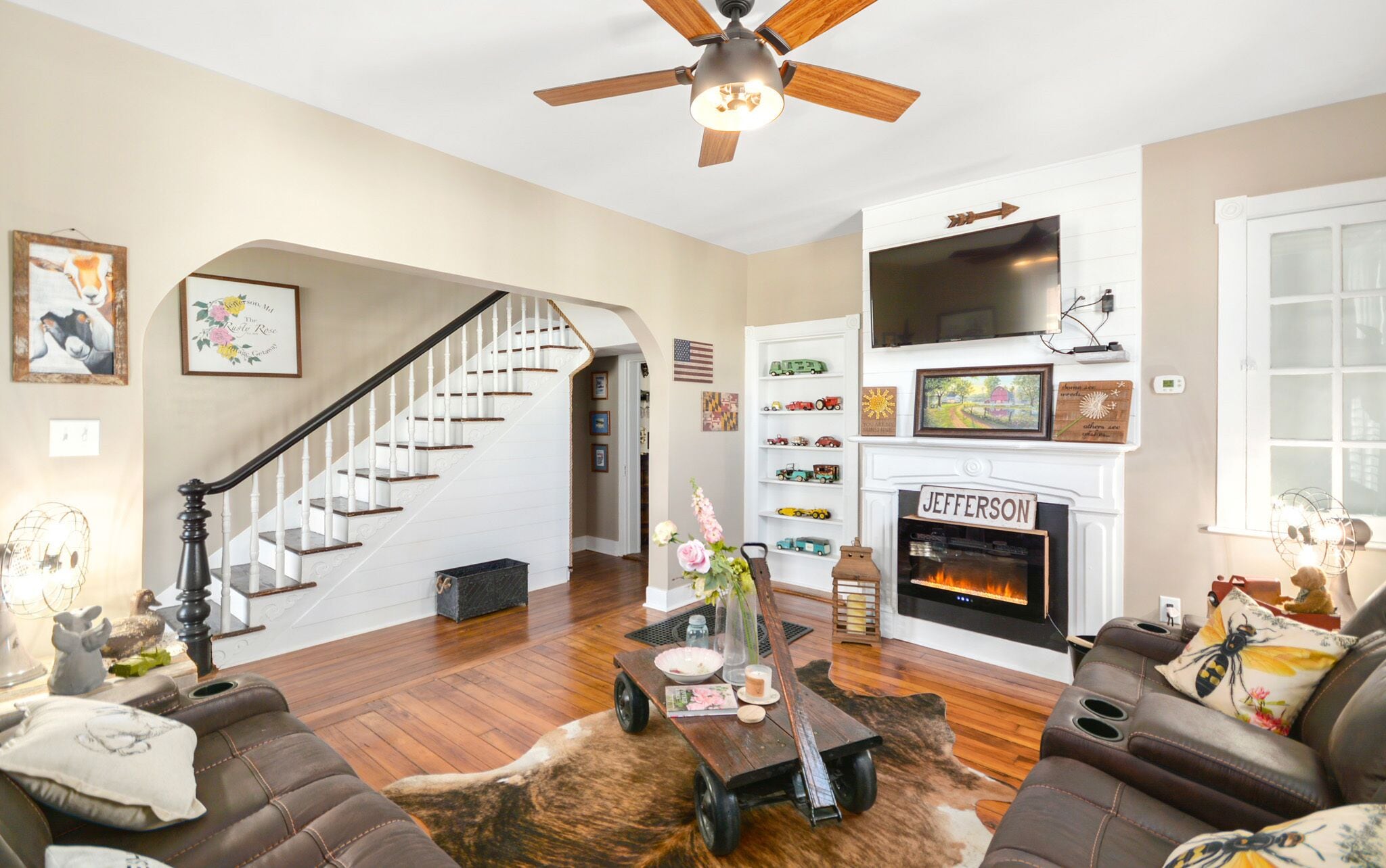 TV connectée, cheminée, services de streaming