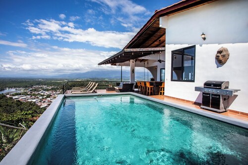 Casa Mono Montaña, Amazing Ocean View House Private Pool in Manuel Antonio