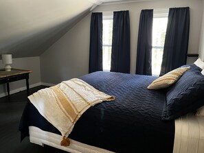 4 bedrooms, desk, travel crib, free WiFi
