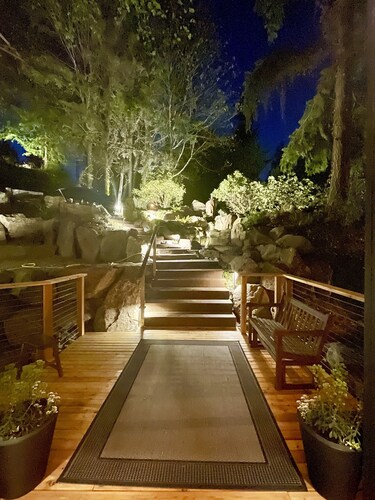 Secluded Tree House Chalet