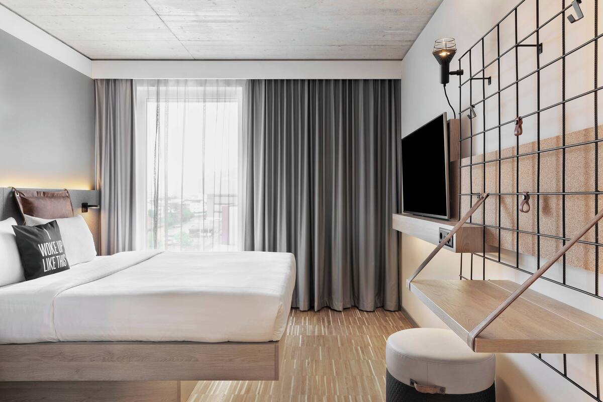 1 bedroom, desk, laptop workspace, blackout curtains