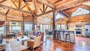 Televisión, chimenea y oficina