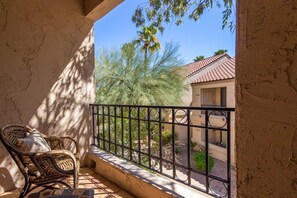 Property grounds - Scottsdale Racquet Club Two bedroom Condo (Scottsdale)
