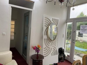 Interior entrance - Luxurious room nearby Copenhagen central (Rødovre)