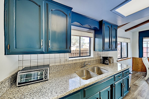 Frigorífic, microones, forn i placa de cuina