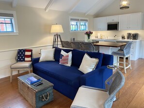 Una Smart TV, una biblioteca de música, un reproductor estéreo