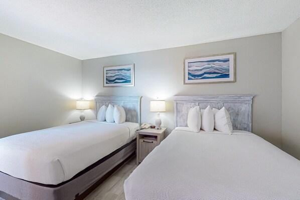 مكواة/لوح كي وواي فاي وملاءات أسرّة