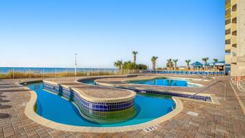 Piscina interna, piscina aquecida