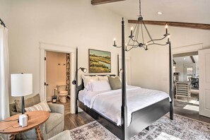 5 Schlafzimmer, Bügeleisen/Bügelbrett, Internetzugang, Bettwäsche