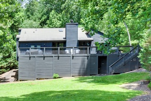 Exterior - The Ultimate Luxury Retreat on Lake Burton! (Clayton)