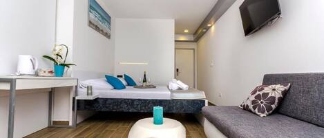 1 bedroom, internet, bed sheets