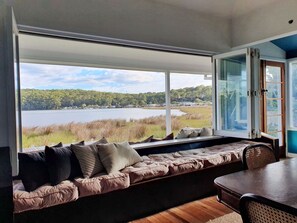 Smart TV, ping pong, books