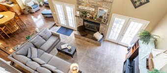 Sprawling Luxury Home on a Private Cul De Sac with Gaming Sports Bar, Big Yard Mins to Annapolis