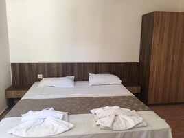 1 habitación y ropa de cama
