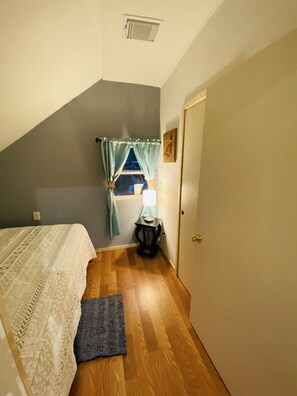 2 bedrooms, iron/ironing board, WiFi, bed sheets - Ark house in the farm (Willis)