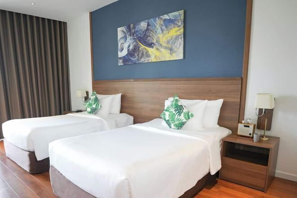 Minibar, in-room safe, free WiFi, bed sheets