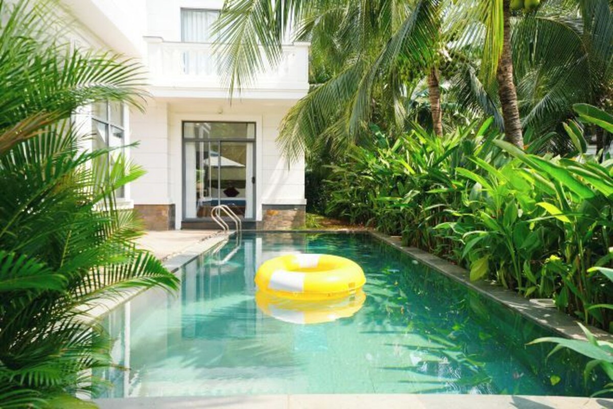 Four Bedrooms Villa with Garden View with Pool