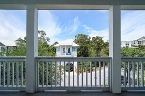 Property grounds - Golf Cart and Bikes Included! Steps Away from the Pool and the Beach! - Anchors (Santa Rosa Beach)
