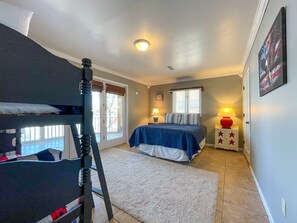 5 bedrooms, travel cot, free WiFi, bed sheets