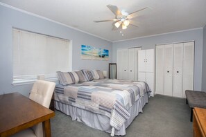 2 bedrooms, free WiFi - Snowbird Friendly-Shalimar Waterfront |Views of Choctawhatchee Bay |Pool | Close to Bases (Shalimar)